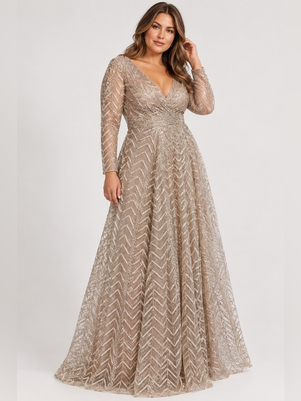 Mac Duggal Womens Size
18 Beige Embellished
Illusion Long Sleeve A-Line
Gown NWT